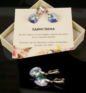 Ръчно инкрустирани сребърни обеци с кристални синьо-лилави сърца Swarovski