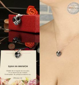 Сребърно колие с черно сърце Swarovski и ръчна инкрустация